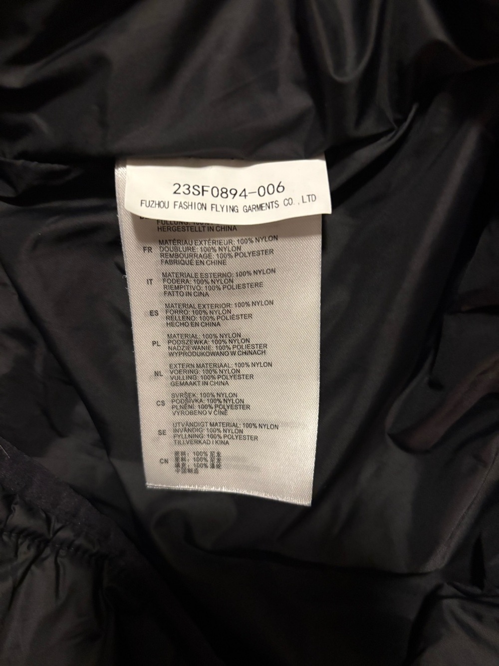 Outdoor Ventures Black Lightweight Packable Hooded Puffer Jacket in XL - Picture 5 of 5
